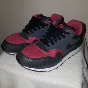 Nike Air Safari Shoe